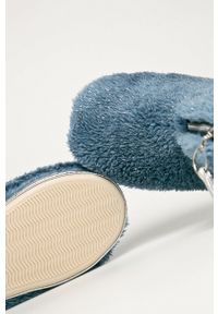 Flip*Flop - Kapcie Yeti II. Nosek buta: okrągły. Kolor: niebieski. Materiał: guma #4