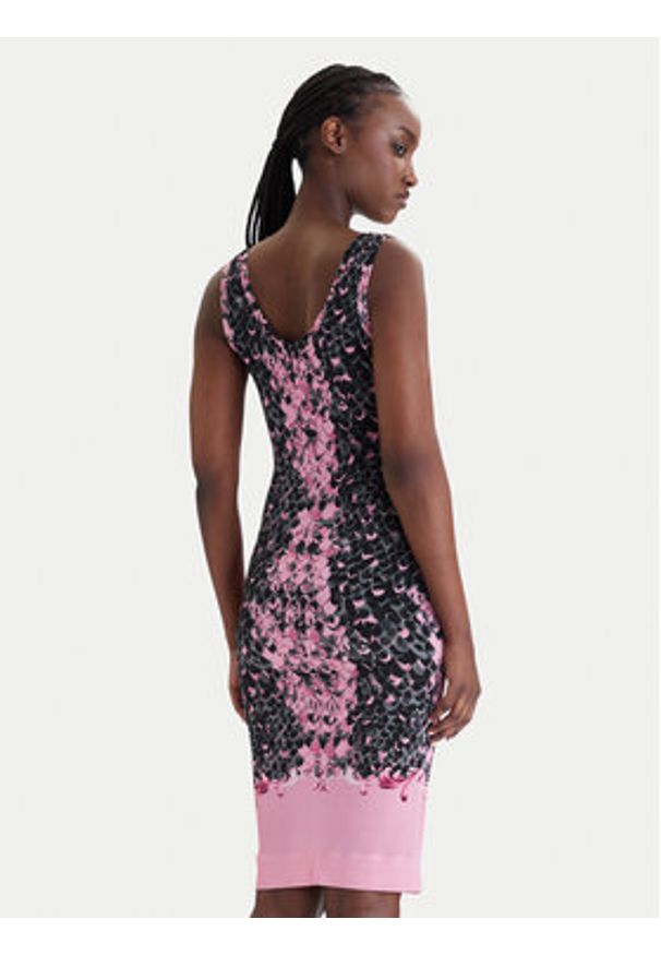 Versace Jeans Couture Sukienka codzienna 80HAO9P6 JS546 Różowy Slim Fit. Okazja: na co dzień. Kolor: różowy. Materiał: wiskoza. Typ sukienki: proste. Styl: casual