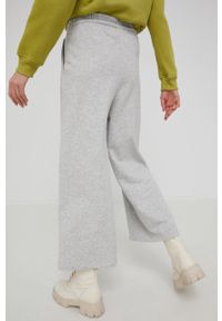 Answear Lab spodnie dresowe damskie kolor szary. Stan: podwyższony. Kolor: szary. Materiał: dresówka #3