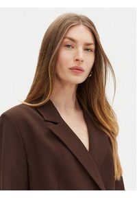 Guess Marynarka W5RN49 WGX02 Brązowy Regular Fit. Kolor: brązowy. Materiał: syntetyk #4