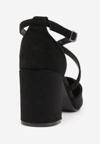 Renee - Czarne Czółenka Vices na Słupku ze Skórzaną Wkładką Ozdobione Paskami Learelia. Zapięcie: pasek. Kolor: czarny. Materiał: skóra. Wzór: aplikacja. Obcas: na słupku. Wysokość obcasa: średni #3