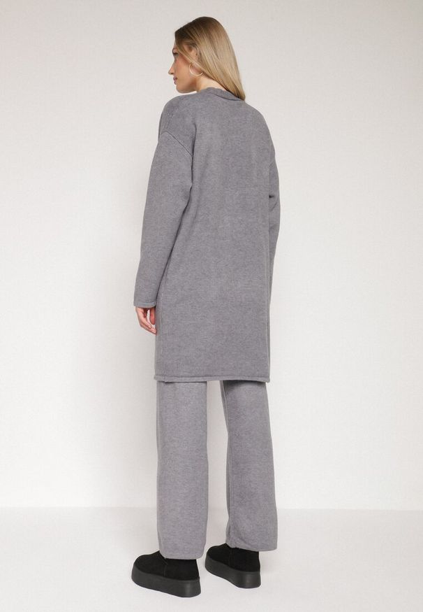 Born2be - Szary Komplet z Dzianiny z Wełną Spodnie Kardigan i Kamizelka na Guziki Meviseffa. Kolor: szary. Materiał: dzianina, wełna