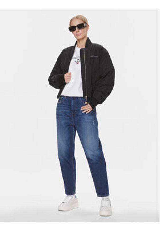 Tommy Jeans Kurtka bomber Classics DW0DW17240 Czarny Regular Fit. Kolor: czarny. Materiał: syntetyk