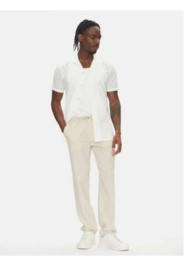 Lindbergh Koszula 30-203569 Biały Relaxed Fit. Kolor: biały. Materiał: bawełna