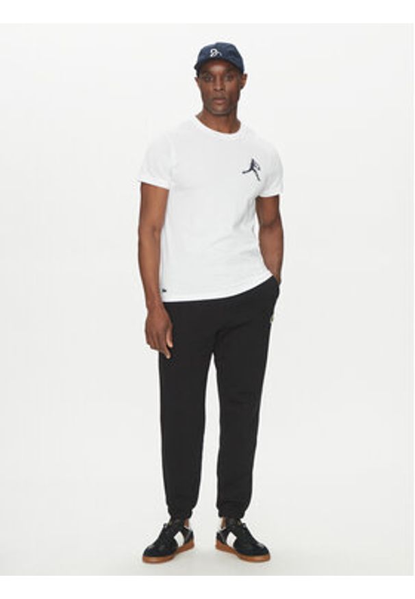 Lacoste T-Shirt TH1044 Biały Regular Fit. Kolor: biały. Materiał: bawełna, syntetyk