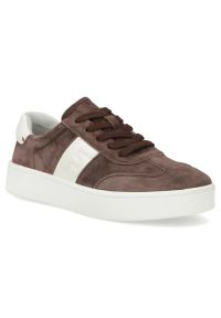 Skórzane półbuty sneakersy damskie na platformie brązowe Filippo DP7533. Okazja: na co dzień. Kolor: brązowy. Materiał: skóra. Szerokość cholewki: normalna. Obcas: na platformie. Styl: casual, sportowy #1