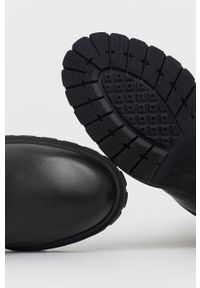 Karl Lagerfeld Botki skórzane KL30148.Black.Lthr.w.S damskie kolor czarny na słupku. Nosek buta: okrągły. Zapięcie: sznurówki. Kolor: czarny. Materiał: skóra. Obcas: na słupku. Wysokość obcasa: średni #3