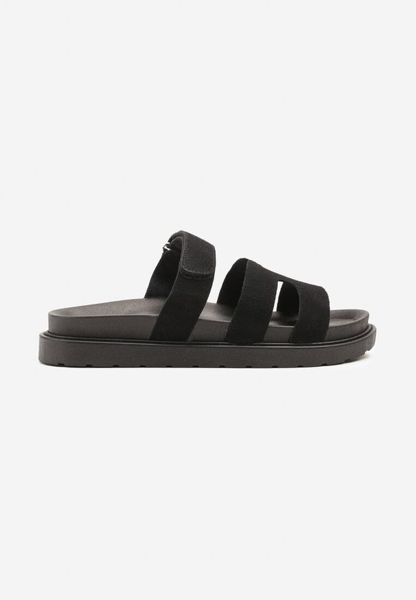 Born2be - Czarne Klapki z Geometrycznymi Wycięciami Novilinae. Okazja: na co dzień. Kolor: czarny. Wzór: geometria. Sezon: lato. Styl: elegancki, casual
