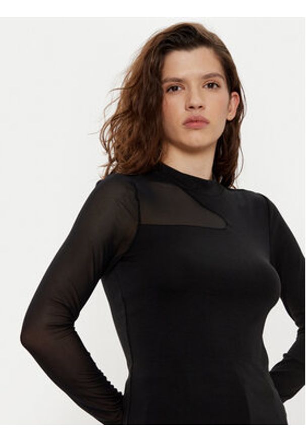 only - ONLY Bluzka Colette 15337504 Czarny Regular Fit. Kolor: czarny. Materiał: bawełna