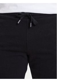 Guess Szorty sportowe M6GD12 K3020 Czarny Slim Fit. Kolor: czarny. Materiał: bawełna. Styl: sportowy #3