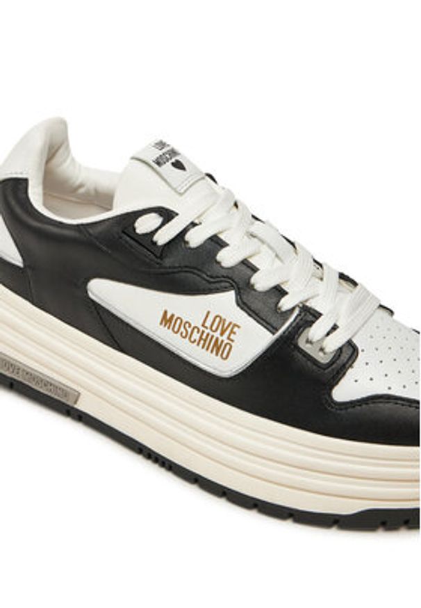 Love Moschino - LOVE MOSCHINO Sneakersy JA15356G0LIAI00A Czarny. Kolor: czarny. Materiał: skóra