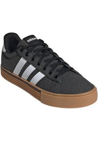 Adidas - Buty adidas Daily 4.0. Kolor: czarny, szary, biały, wielokolorowy. Sport: turystyka piesza