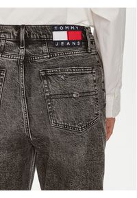 Tommy Jeans Jeansy DW0DW18174 Szary Mom Fit. Kolor: szary #4