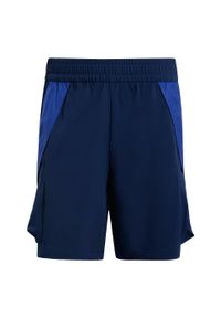 Adidas - Szorty Manchester United Seasonal Cargo. Kolor: niebieski. Materiał: materiał