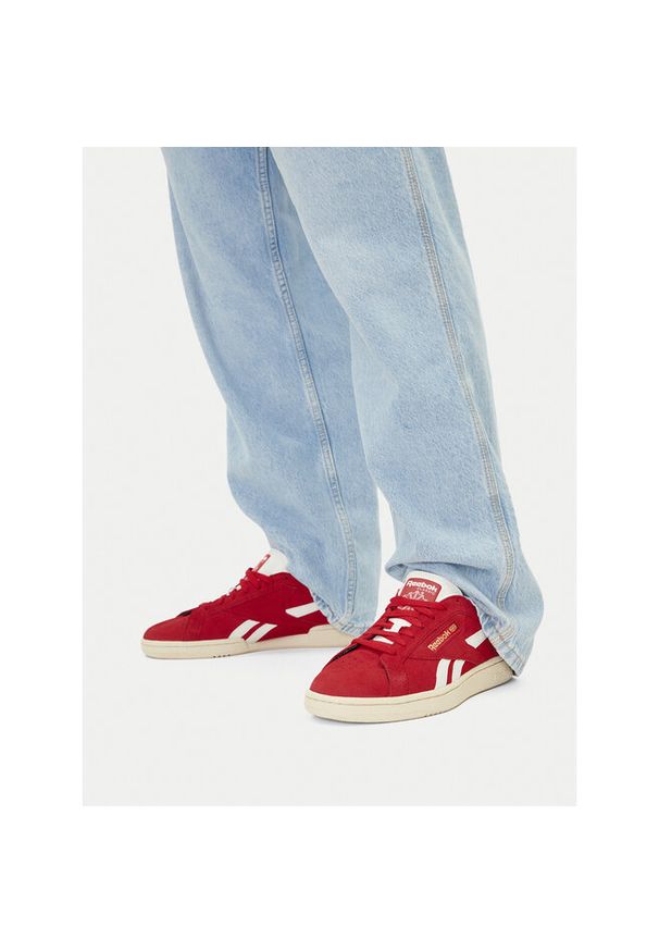 Sneakersy Reebok. Kolor: czerwony. Model: Reebok Club