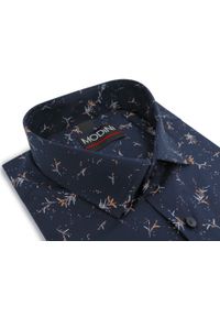 Modini - Granatowa koszula męska w biało-beżowe listki/gałązki Y49. Kolor: wielokolorowy, biały, beżowy, niebieski. Materiał: bawełna, poliester, tkanina. Długość: długie #1