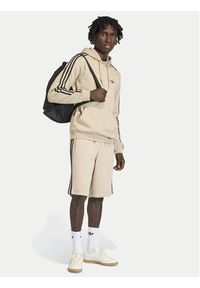 Adidas - adidas Szorty sportowe 3-Stripes KE6681 Beżowy Regular Fit. Kolor: beżowy. Materiał: bawełna. Styl: sportowy #3