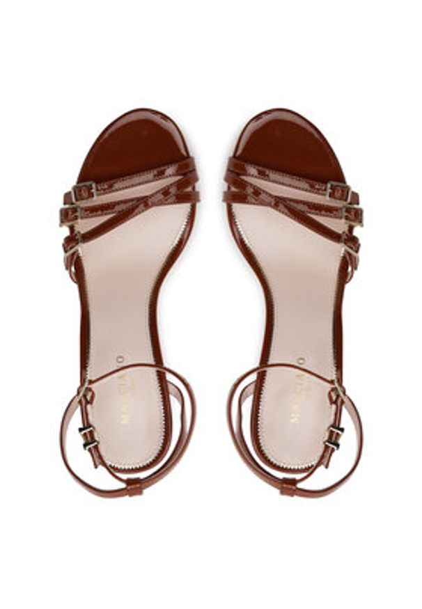 Guess Sandały 5GGZ27 7324A Brązowy. Kolor: brązowy. Materiał: skóra