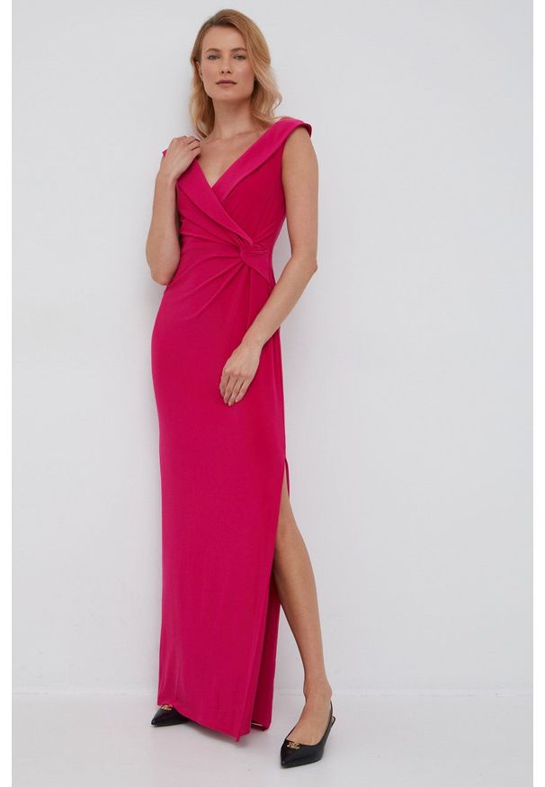 Lauren Ralph Lauren sukienka kolor różowy maxi rozkloszowana. Kolor: różowy. Materiał: tkanina. Długość rękawa: na ramiączkach. Wzór: gładki. Typ sukienki: rozkloszowane. Długość: maxi