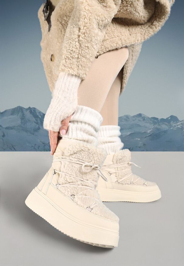 Born2be - Beżowe Sznurowane Śniegowce Vices na Grubej Podeszwie Ozdobione Futerkiem Nomizola. Okazja: na spacer. Zapięcie: sznurówki. Kolor: beżowy. Materiał: futro. Wzór: aplikacja. Sezon: zima