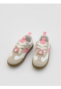 Reserved - Buty sportowe My Melody - złamana biel. Materiał: materiał. Styl: sportowy #1