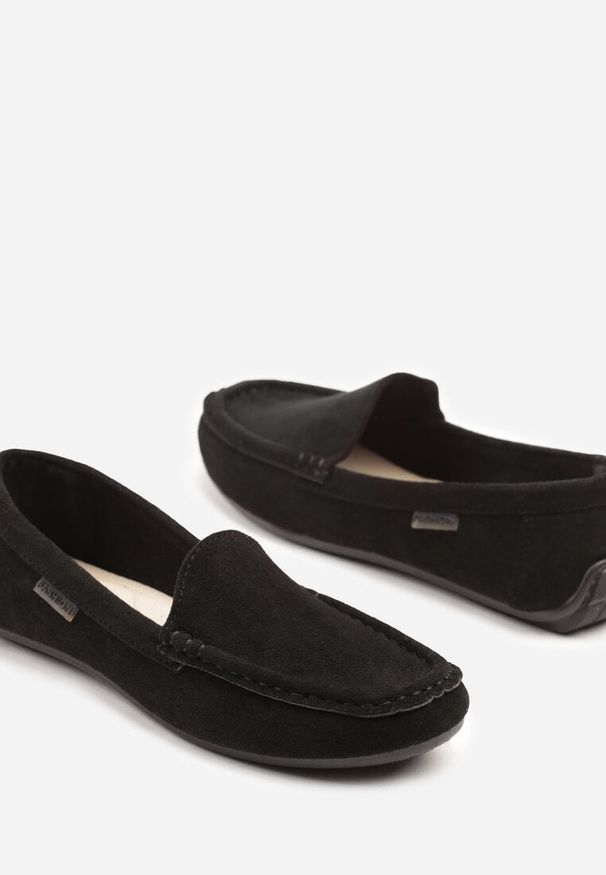 Renee - Czarne Mokasyny z Ekozamszu Zdobione Przeszyciami Zeanise. Kolor: czarny. Materiał: jeans. Wzór: aplikacja. Obcas: na obcasie. Styl: klasyczny, elegancki. Wysokość obcasa: niski