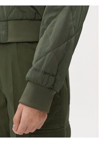 Calvin Klein Jeans Kurtka bomber J20J222587 Zielony Regular Fit. Kolor: zielony. Materiał: syntetyk