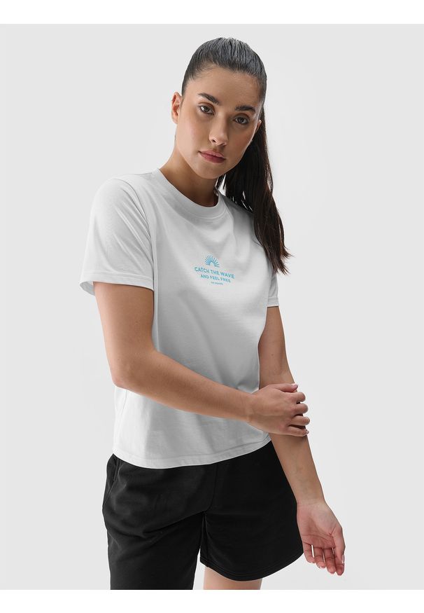 4f - 4F T-shirt regular z nadrukiem damski - biały L. Okazja: na co dzień. Kolor: biały. Materiał: bawełna, jersey, dzianina. Wzór: nadruk. Styl: sportowy, klasyczny, casual