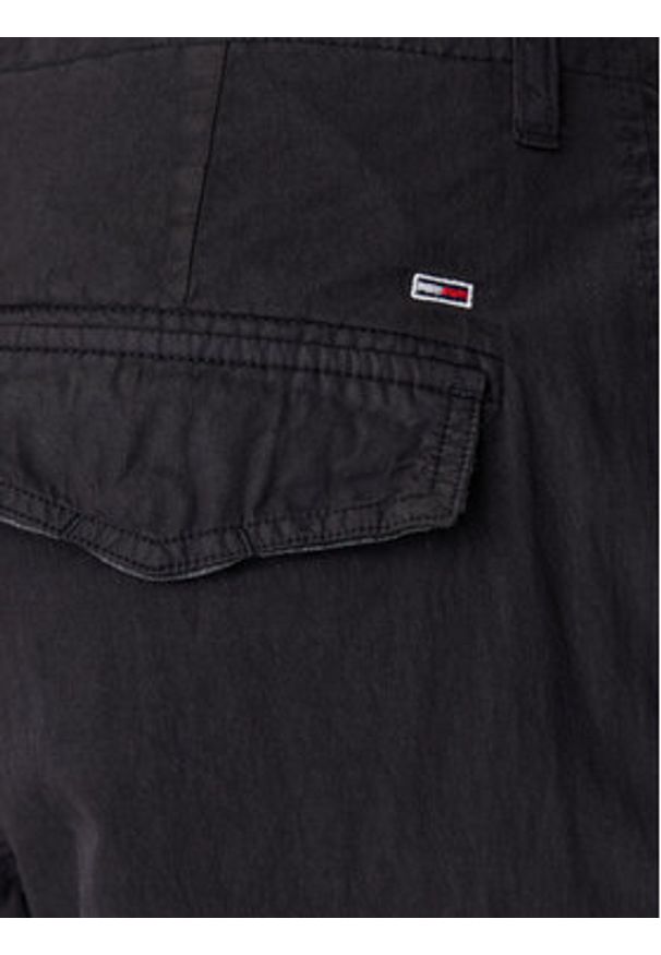 Tommy Jeans Spodnie materiałowe DW0DW20350 Czarny Relaxed Fit. Kolor: czarny. Materiał: syntetyk