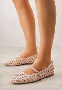 Born2be - Różowe Balerinki Ozdobione Ażurowym Motywem i Paskiem Nonaniassi. Okazja: na co dzień. Zapięcie: pasek. Kolor: różowy. Materiał: jeans. Wzór: ażurowy, aplikacja. Styl: casual, elegancki #3