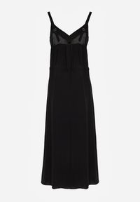 Renee - Czarna Sukienka z Wiskozy Kena. Okazja: na co dzień. Typ kołnierza: kokarda. Kolor: czarny. Typ sukienki: proste. Materiał: wiskoza. Długość rękawa: na ramiączkach. Sezon: lato. Styl: casual. Długość: maxi #2