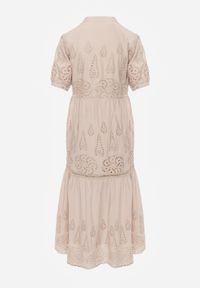 Born2be - Beżowa Haftowana Sukienka Maxi ze Ściągaczem w Talii Erlina. Kolor: beżowy. Materiał: tkanina. Wzór: haft. Sezon: lato. Długość: maxi #2