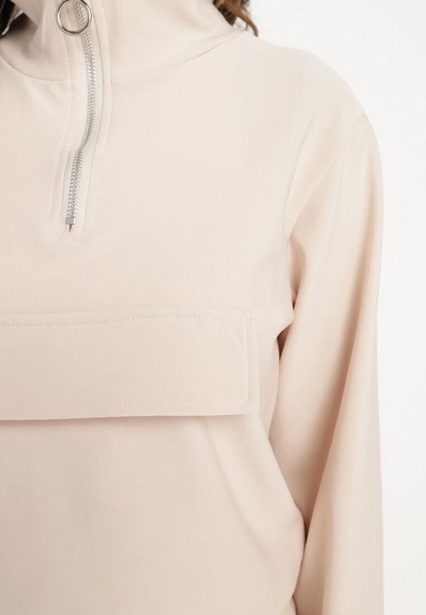 Born2be - Beżowy Komplet Dresowy Bluza przez Głowę i Spodnie Typu Cargo Taiviana. Kolor: beżowy. Materiał: dresówka