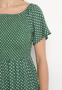 Born2be - Zielona Sukienka z Bawełny o Rozkloszowanym Kroju w Kropeczki Lisadrisa. Okazja: na co dzień, na imprezę. Kolor: zielony. Materiał: bawełna. Długość rękawa: krótki rękaw. Styl: klasyczny, casual, elegancki #3
