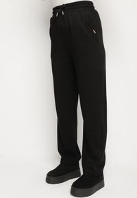 Born2be - Czarne Spodnie z Wysokim Stanem Ozdobione Sznurkami Akleria. Okazja: na spacer. Stan: podwyższony. Kolor: czarny. Materiał: jeans. Wzór: aplikacja #6