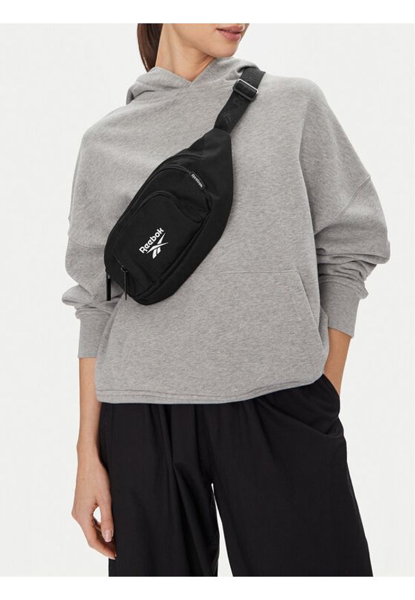 Reebok Nerka RBK-B-005-07 Czarny. Kolor: czarny. Materiał: materiał