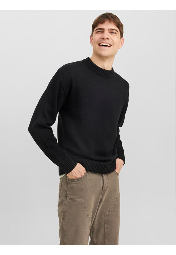 Jack & Jones - Jack&Jones Sweter 12236774 Czarny Regular Fit. Kolor: czarny. Materiał: syntetyk