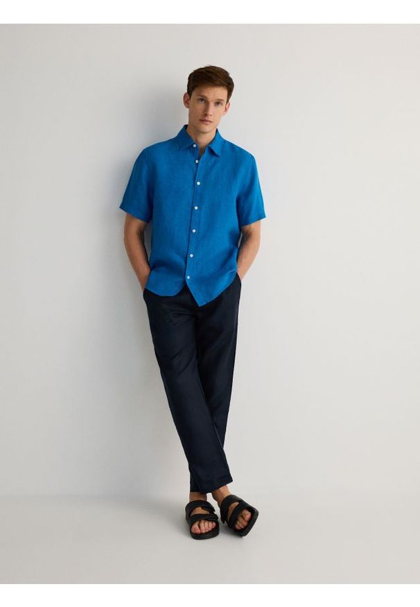 Reserved - Lniana koszula comfort fit - niebieski. Kolor: niebieski. Materiał: len