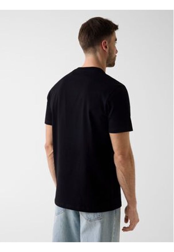 Guess T-Shirt 182676 Czarny Classic Fit. Kolor: czarny