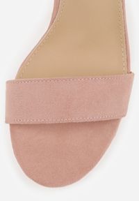 Born2be - Jasnoróżowe Sandały Vices na Obcasie ze Skórzaną Wkładką Lishiria. Okazja: na ślub cywilny, na wesele. Zapięcie: sprzączka. Kolor: różowy. Materiał: skóra. Obcas: na obcasie. Styl: elegancki, klasyczny. Wysokość obcasa: średni #7