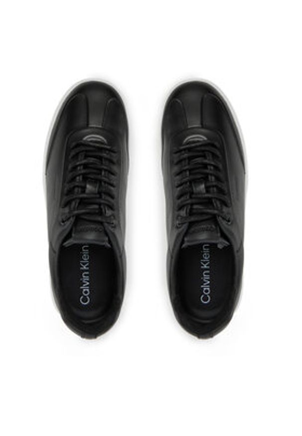 Calvin Klein Sneakersy HW0HW02400 Czarny. Kolor: czarny. Materiał: skóra