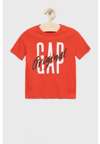 GAP t-shirt bawełniany dziecięcy kolor czerwony z nadrukiem. Okazja: na co dzień. Kolor: czerwony. Materiał: bawełna. Wzór: nadruk. Styl: casual