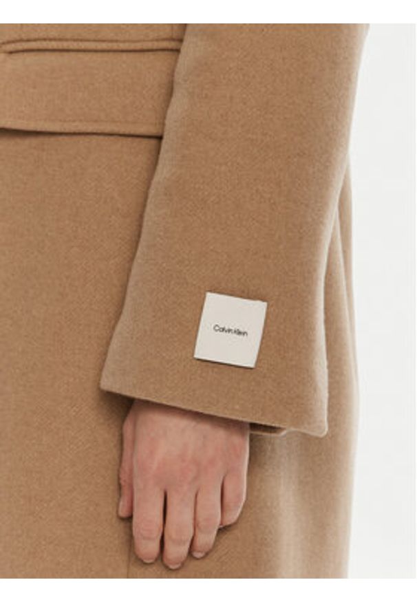 Calvin Klein Płaszcz wełniany LV044D558G Brązowy Slim Fit. Kolor: brązowy. Materiał: wełna