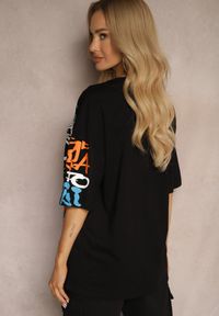 Renee - Czarna Koszulka T-shirt z Napisami w Stylu Graffiti z Bawełny Venoma. Kolor: czarny. Materiał: bawełna. Wzór: napisy. Sezon: lato #2