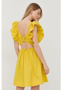TwinSet - Twinset sukienka kolor żółty mini rozkloszowana. Kolor: żółty. Materiał: tkanina. Długość rękawa: krótki rękaw. Długość: mini
