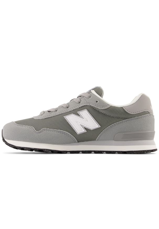 Buty dziecięce New Balance GC515GRY – szare. Okazja: na uczelnię, na co dzień. Kolor: szary. Materiał: materiał, syntetyk. Szerokość cholewki: normalna
