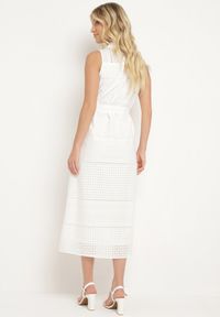Born2be - Biała Bawełniana Sukienka Ażurowa o Koszulowym Kroju z Materiałowym Paskiem w Talii Vikiiana. Kolor: biały. Materiał: bawełna, materiał. Wzór: ażurowy. Typ sukienki: koszulowe. Styl: elegancki, wizytowy #4