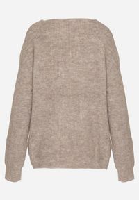 Born2be - Brązowy Sweter z Dodatkiem Wełny i Trójkątnym Dekoltem Esmina. Okazja: na co dzień. Kolor: brązowy. Materiał: wełna. Styl: klasyczny, casual, elegancki #5