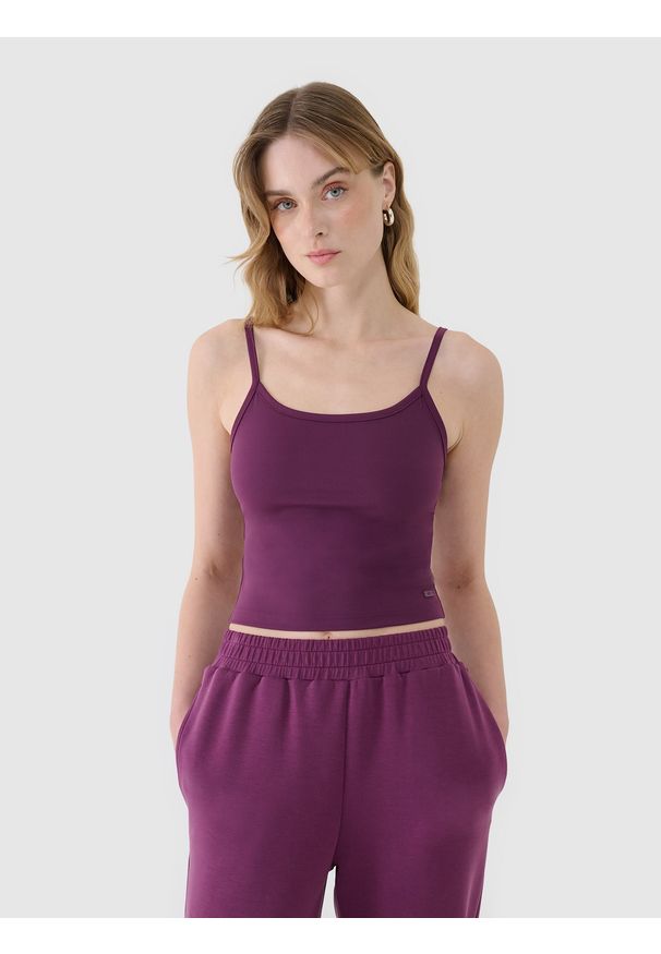 4f - 4F Crop-top slim damski - fioletowy XL. Kolor: fioletowy. Materiał: włókno, elastan, materiał, syntetyk, dzianina. Długość rękawa: na ramiączkach. Wzór: gładki, jednolity, ze splotem