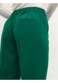 Kaffe Spodnie materiałowe Sakura 10506858 Zielony Relaxed Fit. Kolor: zielony. Materiał: syntetyk